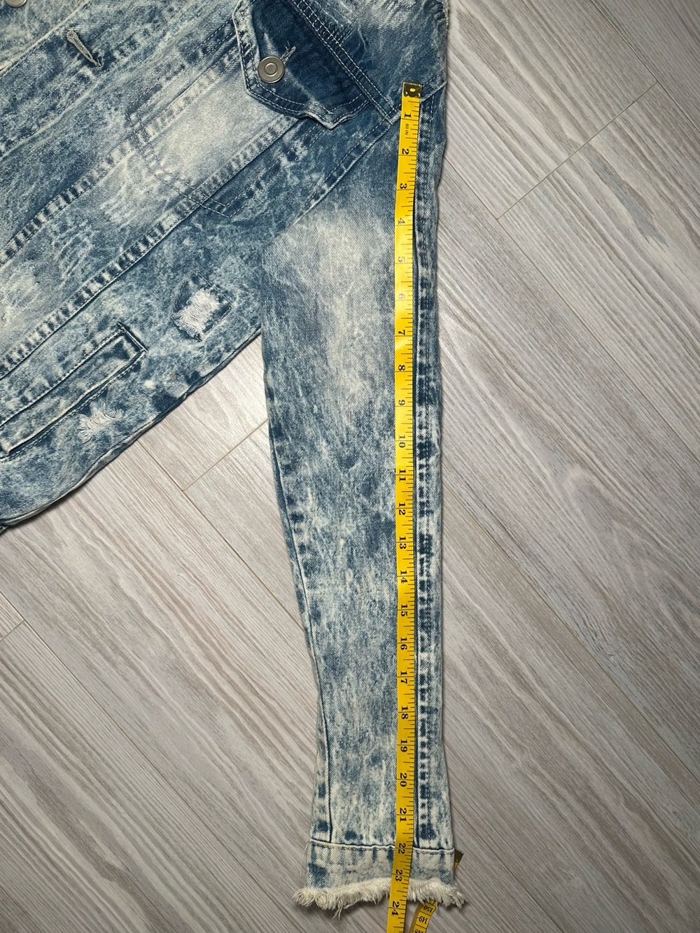 NWT Carbon Acid Wash Denim Jacket - Picture 8 of 8